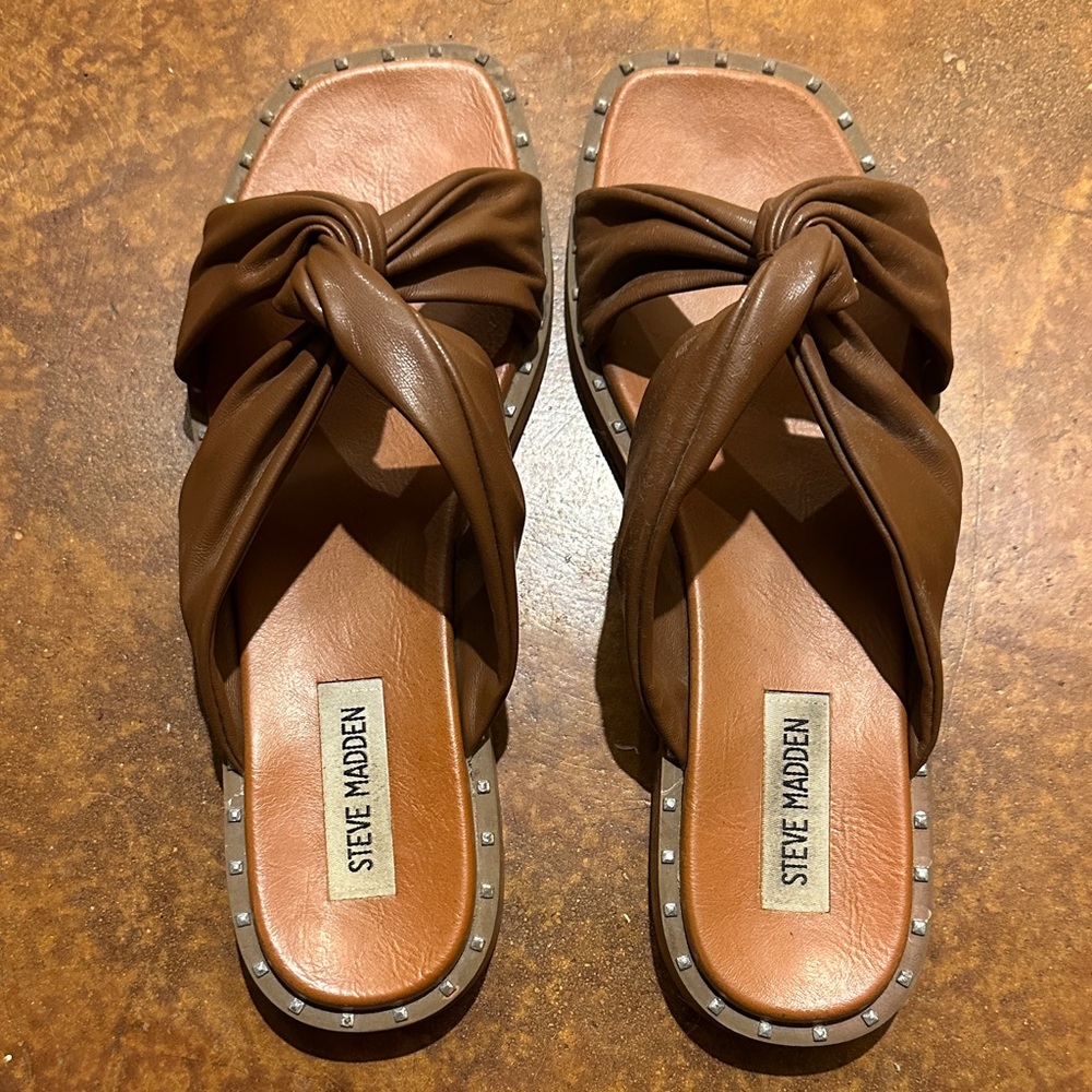 Steve Madden Tan Knotted Slide Sandals